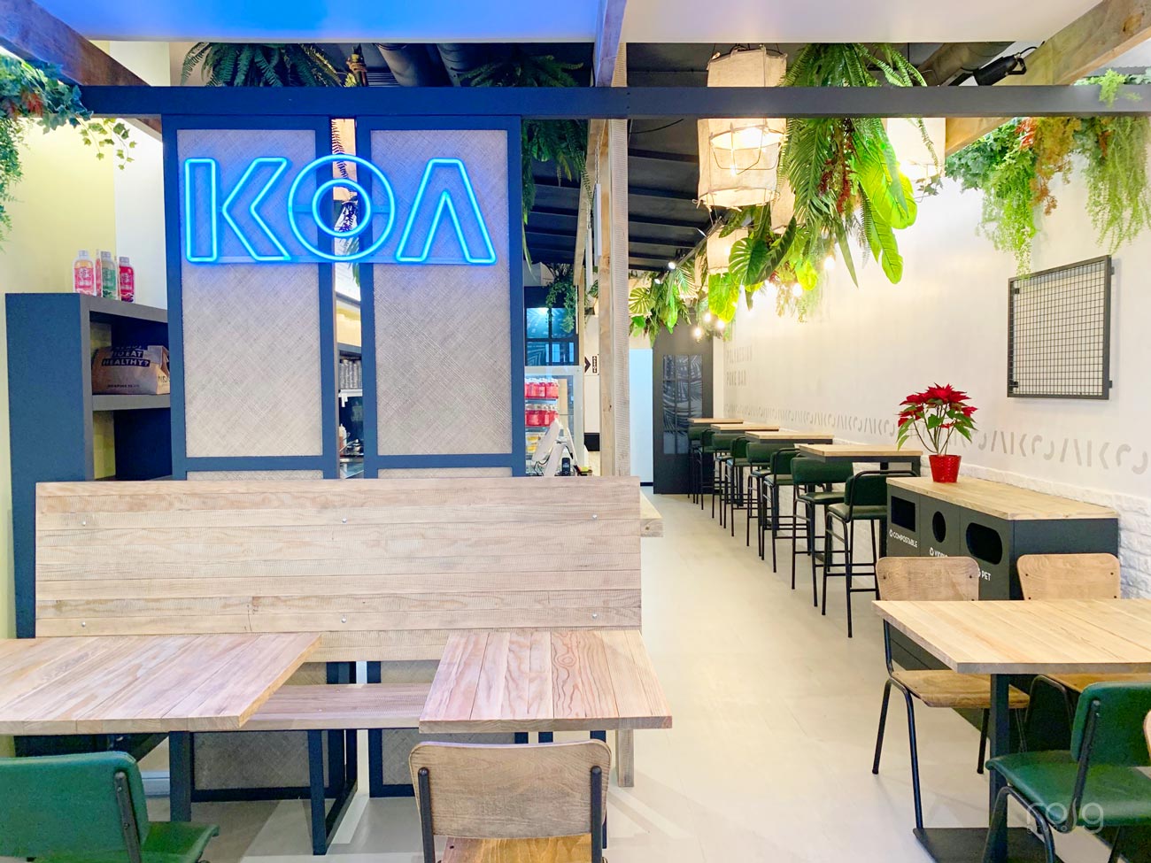 Horno mixto profesional instalado en Koa Poke Santiago por Grupo Roig.